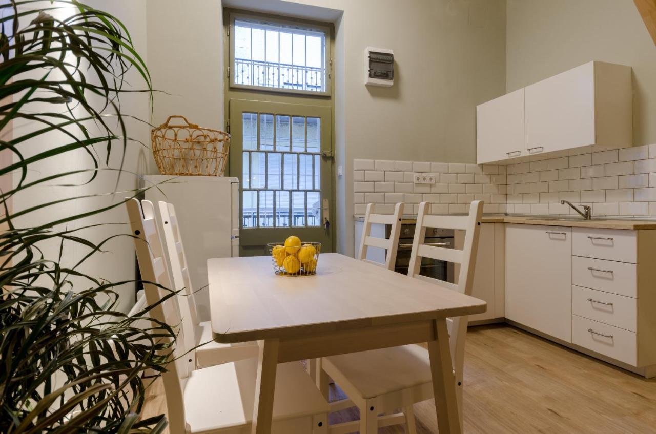 Cosy Studio In Party District Ak20S بودابست المظهر الخارجي الصورة