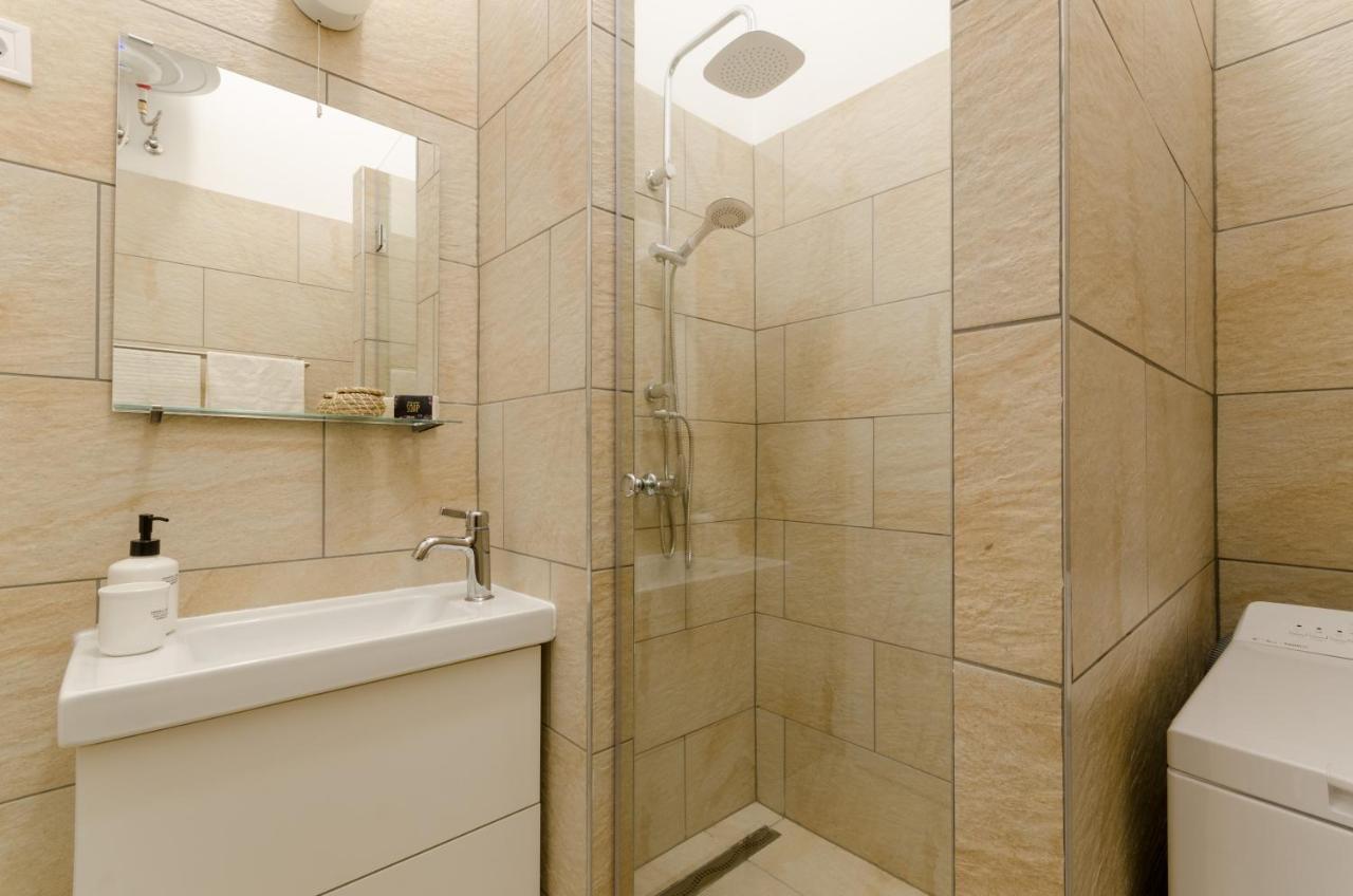 Cosy Studio In Party District Ak20S بودابست المظهر الخارجي الصورة